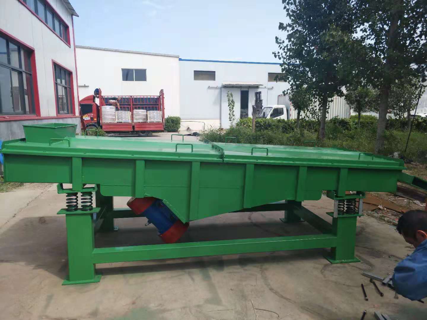 塑料、橡膠顆粒用直線篩